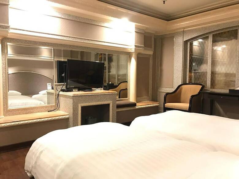 The First Plaza Hotel
