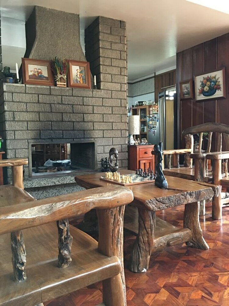 Gavin's Bed And Breakfast