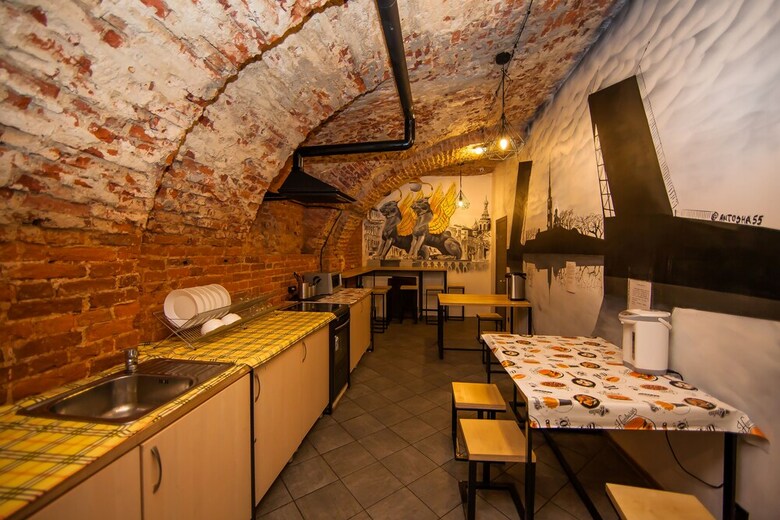 Hostal Proloft Hotel & Hostel