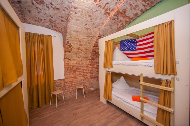 Hostal Proloft Hotel & Hostel