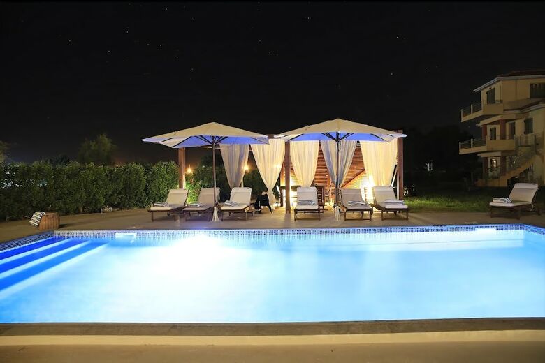 Hiend Beach Villa