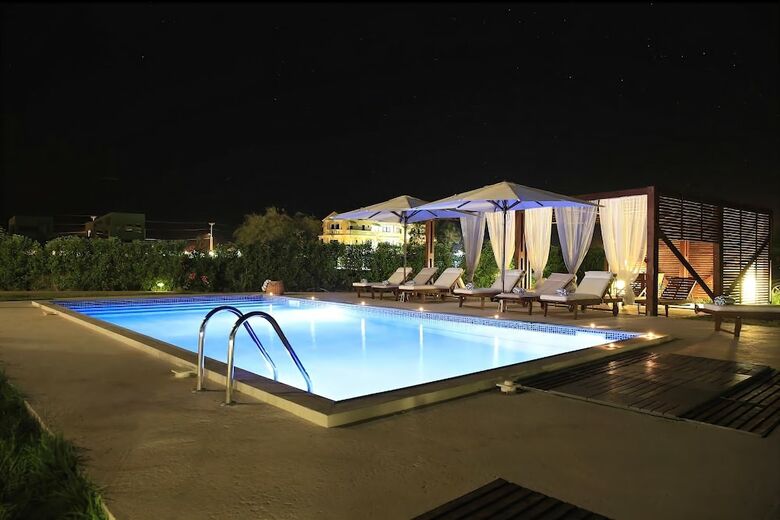 Hiend Beach Villa