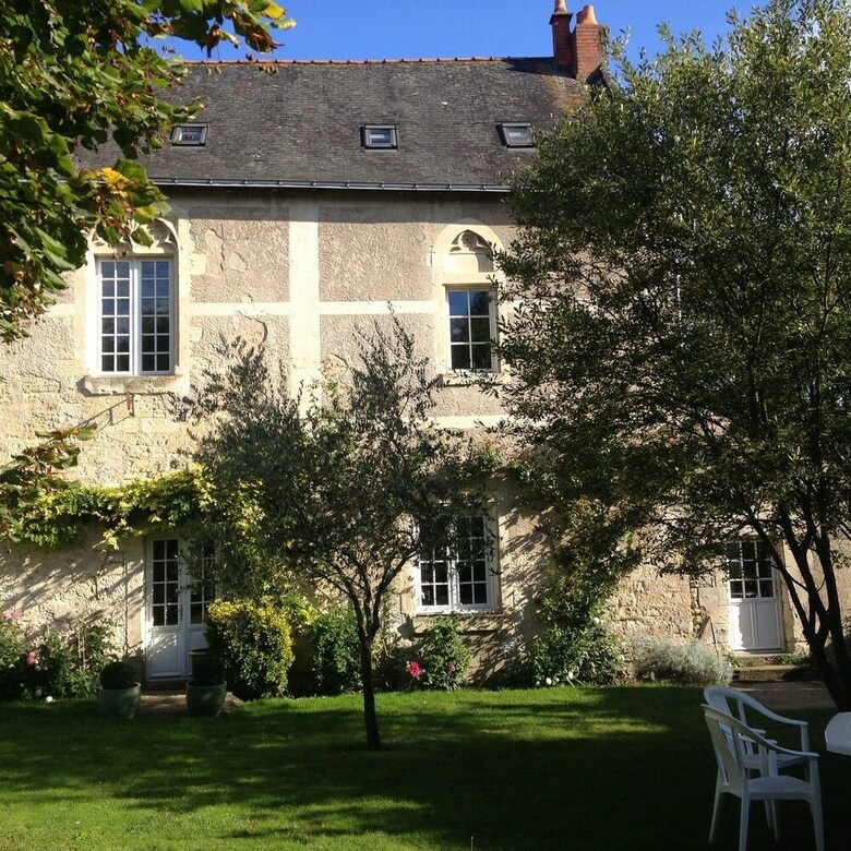 Bed & Breakfast L'arcane Du Bellay - Chambres D'h�tes de Charme