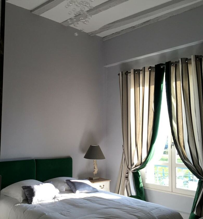 Bed & Breakfast L'arcane Du Bellay - Chambres D'h�tes de Charme