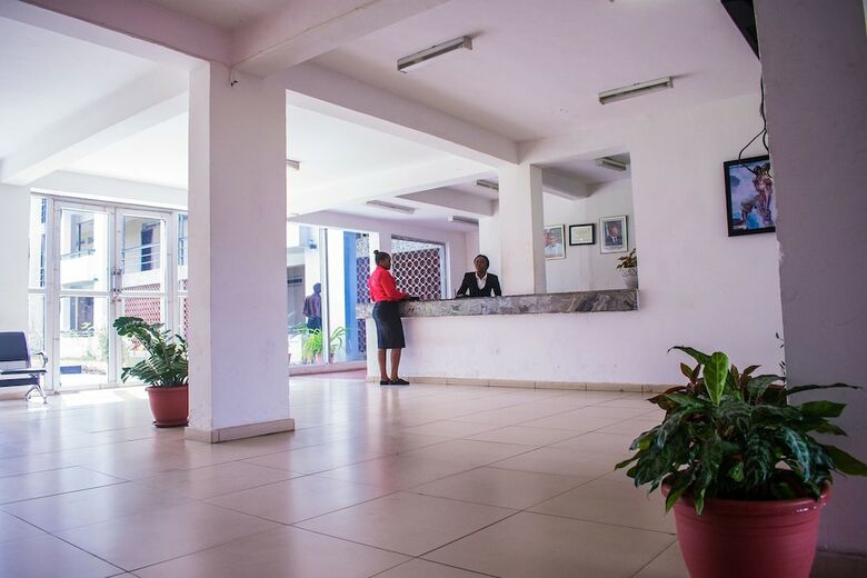 Dbi Guest House