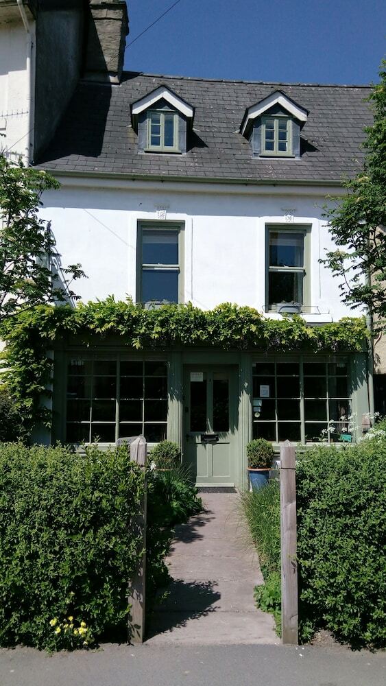 Bridge Cafe Bed And Breakfast