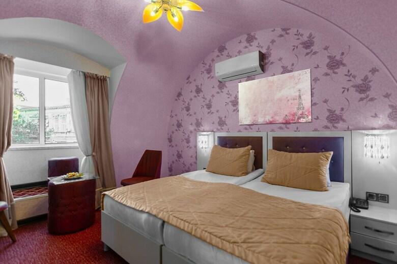 Baku City Hotel