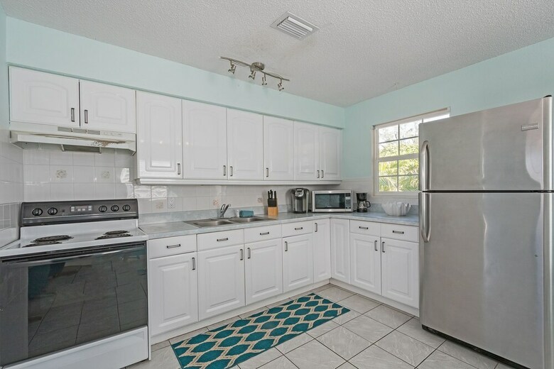 Fairweather Estate #3 - Three Bedroom Apartment