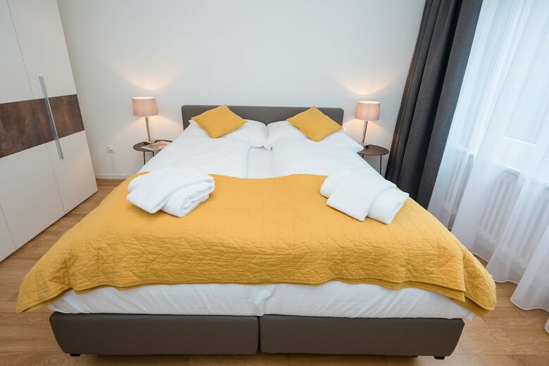Apartamentos Zurich Furnished Homes