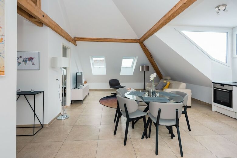 Apartamentos Zurich Furnished Homes