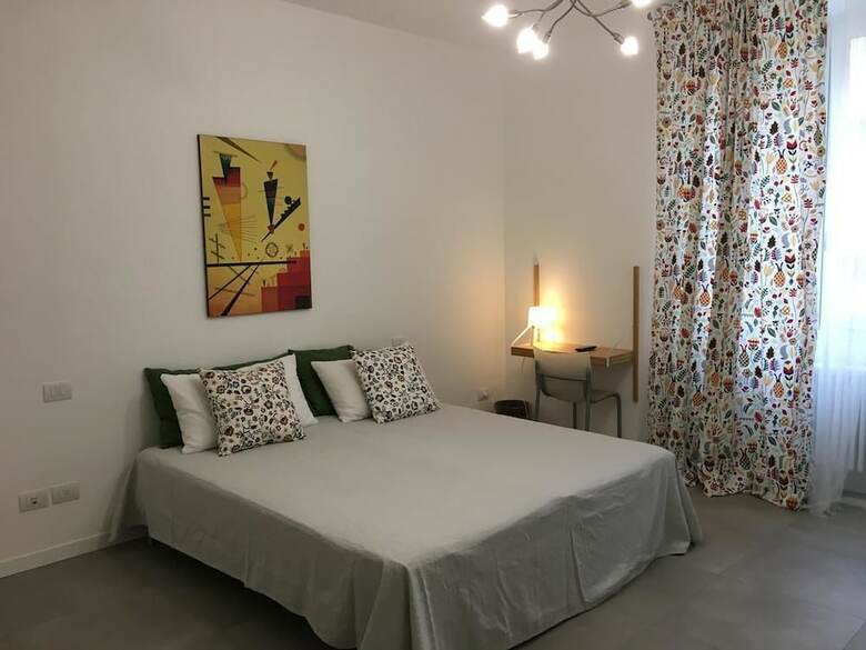 Bed & Breakfast Room Center Station 2