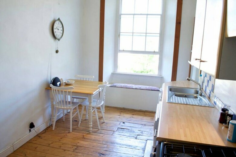 Apartamentos 2 Bedroom Central Home With King Beds Sleeps 4