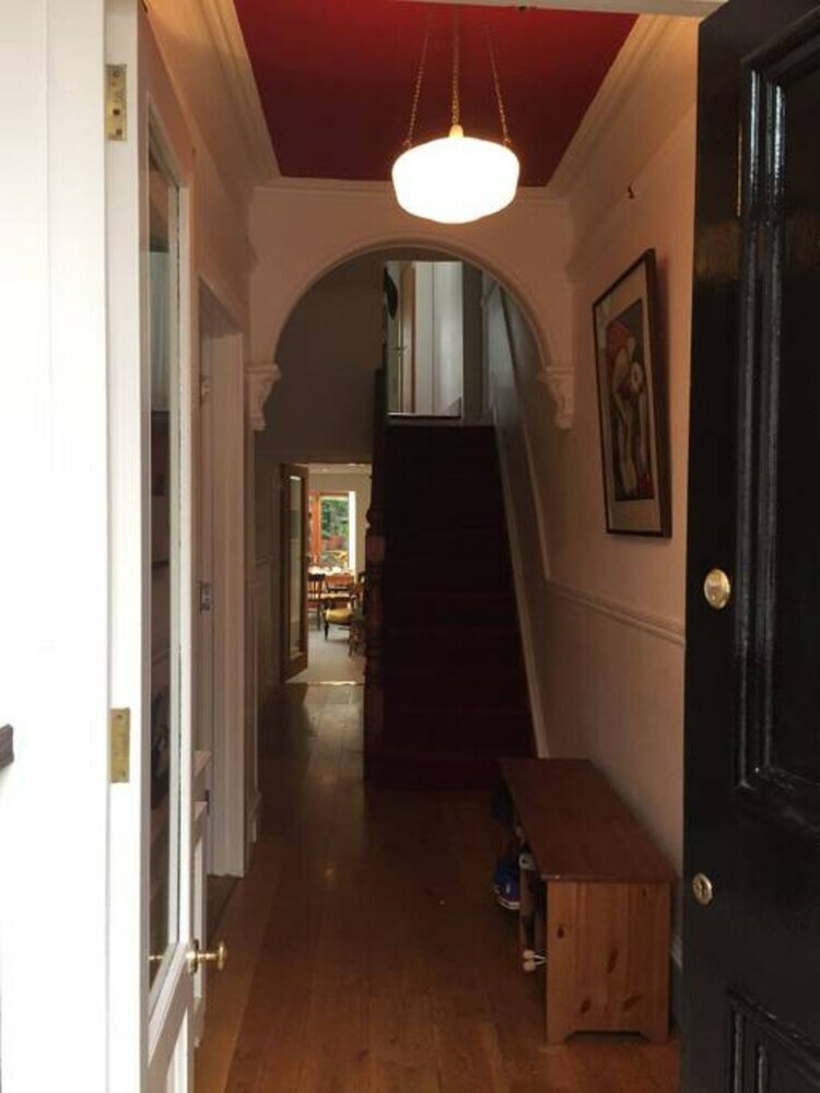 3 Bedroom Home In Ranelagh