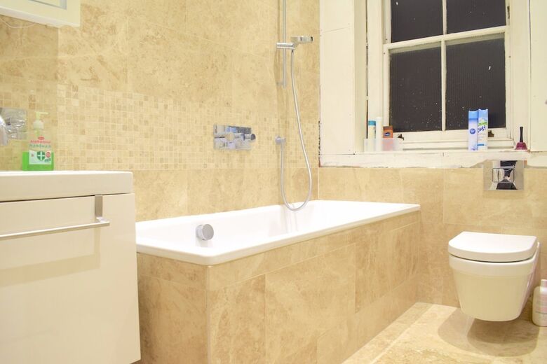 Apartamentos 2 Bedroom Victorian Flat In Zone 1 Sleeps 4