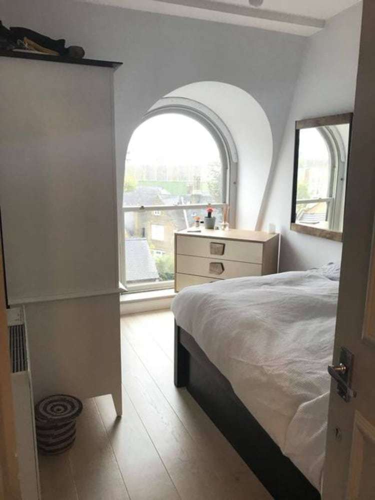 2 Bedroom Apartment Near Stepney Green Sleeps 4