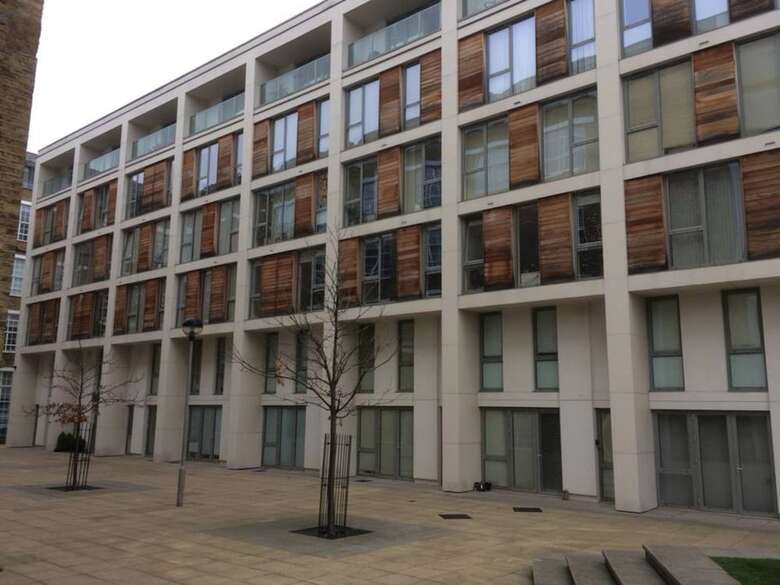 2 Bedroom Apartment Near The Oval Sleeps 4