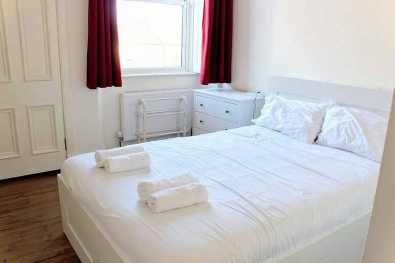 Apartamentos 3 Bedroom Flat Overlooking The Meadows Sleeps 5