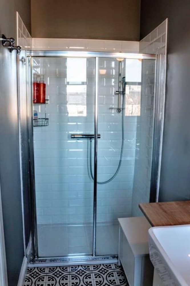 Apartamentos 3 Bedroom Flat Overlooking The Meadows Sleeps 5