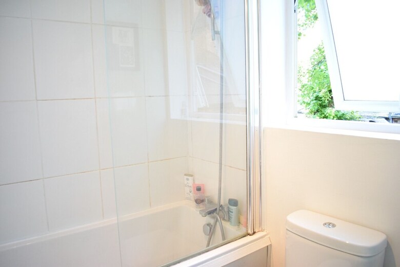 Apartamentos Beautiful, Bright 1-bedroom Home With Garden