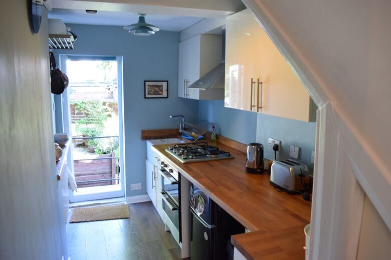 Apartamentos Beautiful, Bright 1-bedroom Home With Garden