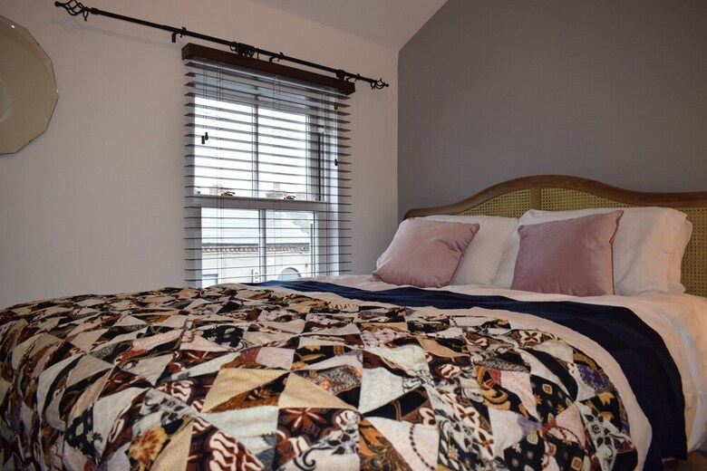 2 Bedroom House On James Street Sleeps 4