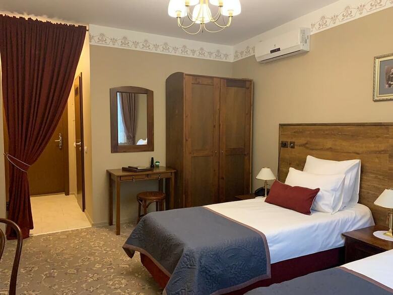 Altun Estate Hotel Lake House