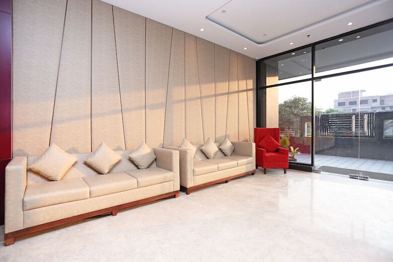 Hotel Edition O 30022 Ekana Cricket Stadium