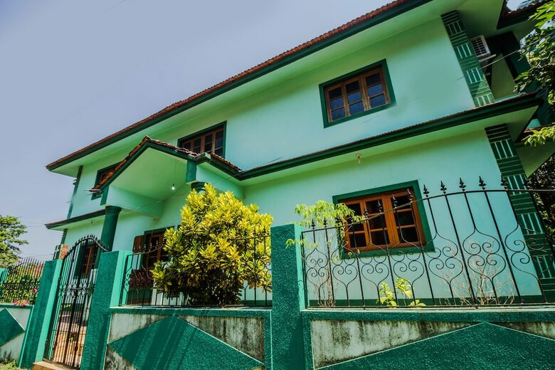 Oyo 23075 Home Modern 3bhk Villa Saligao
