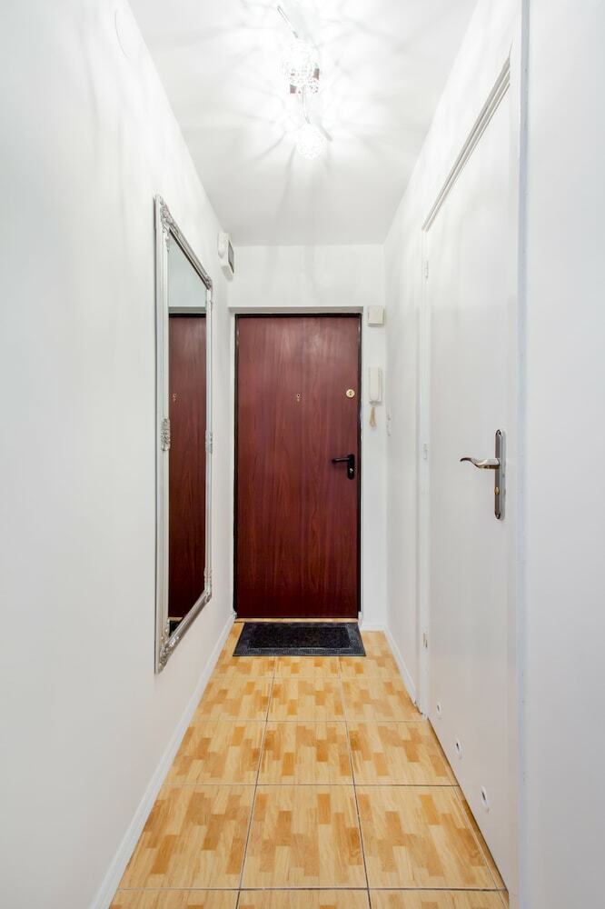 Clicktheflat Old Town Apartment