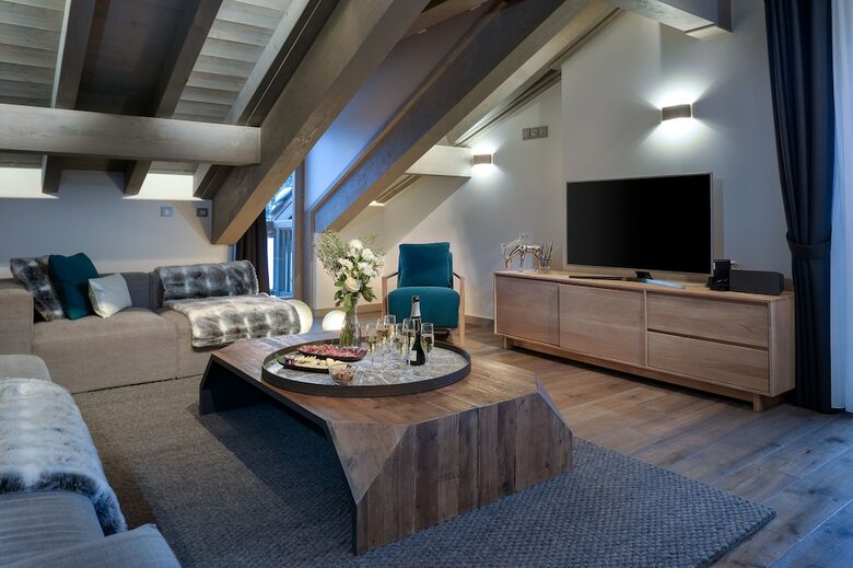 Apartamento Le C Residence Penthouse T4 A09