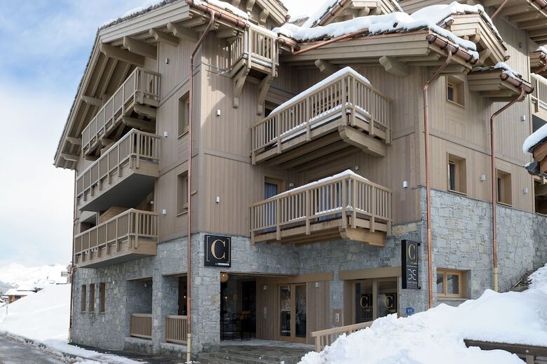 Apartamento Le C Residence Penthouse T4 A09