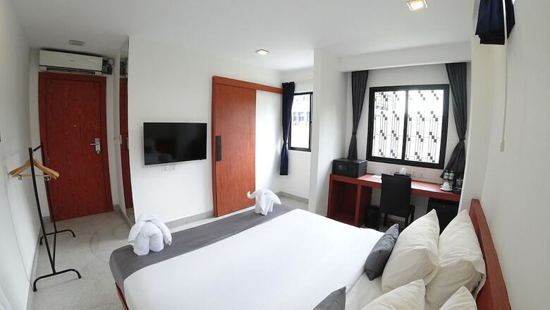 Hotel Corduroy