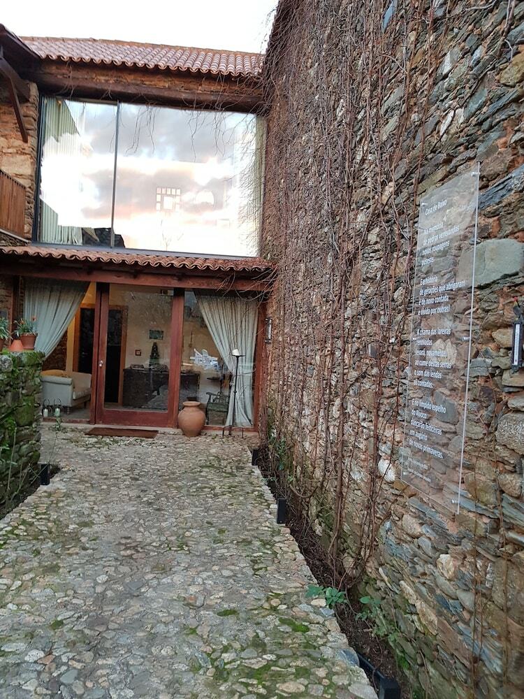 Agroturismo Casa de Baixo - Petit Hotel