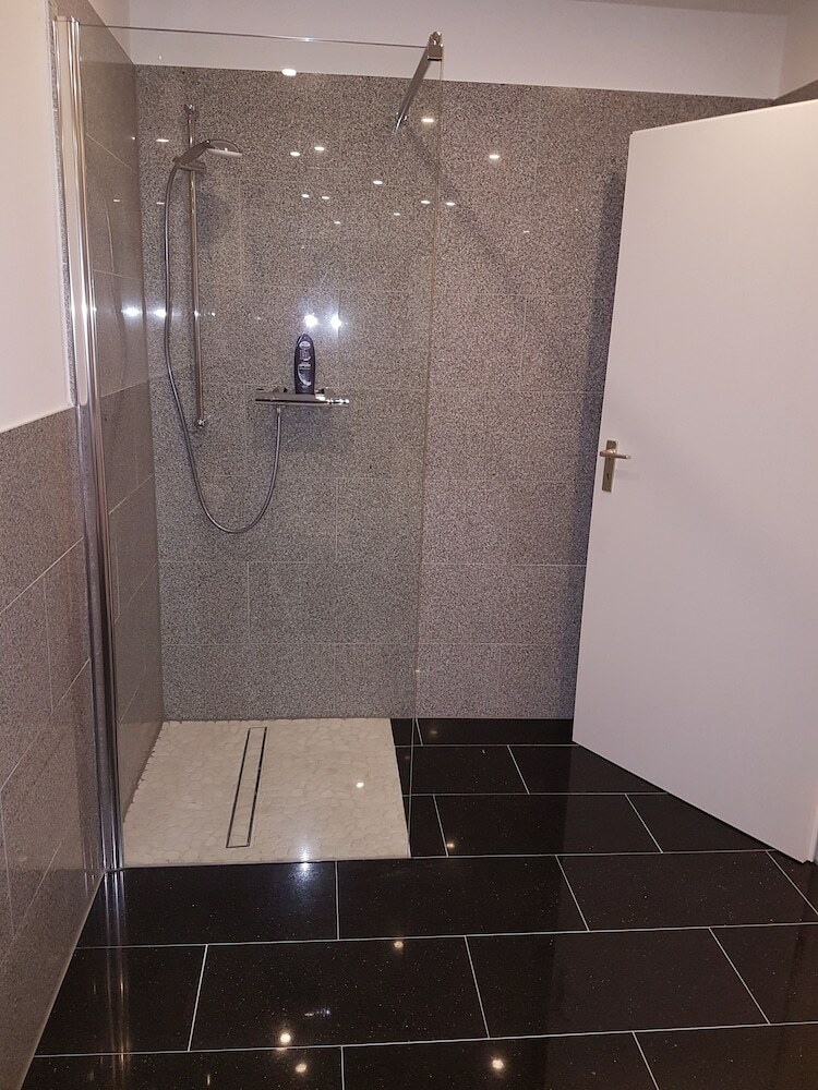 Apartamentos Wohnen Im Souterrain Einer Villa