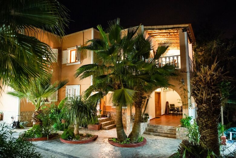 Villa Aurora