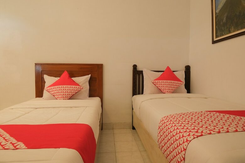 Hostal Oyo 244 Griya Cemara Homestay