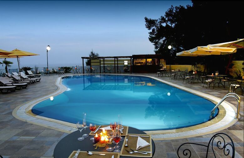 Hotel Baia Dei Faraglioni