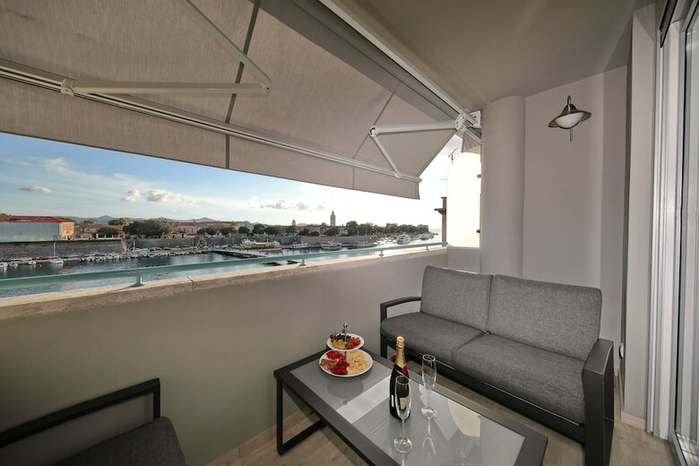 Apartment Sundowner