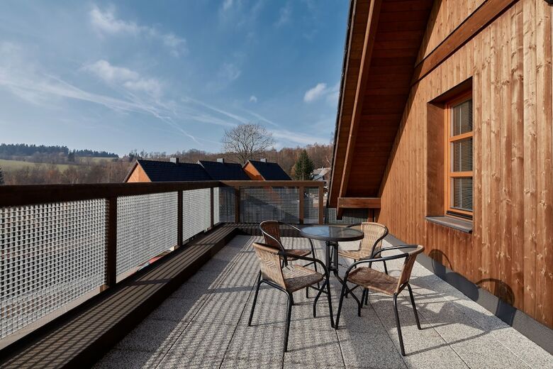 Wellness Hotel ?�?ky