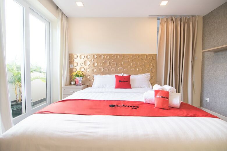 Hotel Reddoorz Plus Near Secc 2�