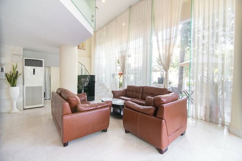 Hotel Reddoorz Plus Near Secc 2�