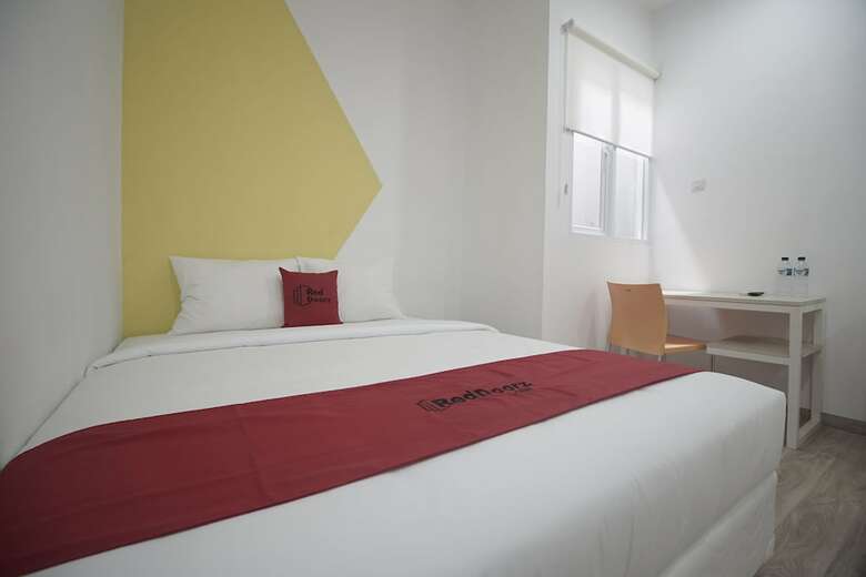 Hotel Reddoorz Plus @ Catania Lrt Cinde Palembang