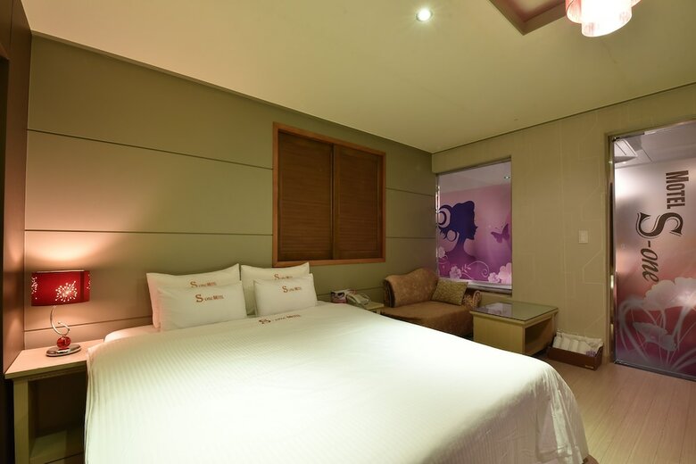 S-one Hotel