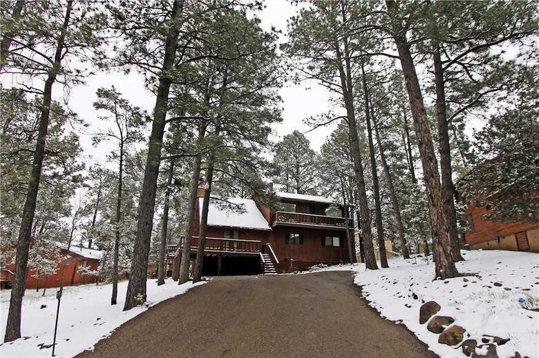 Air Nuevo - Three Bedroom Cabin