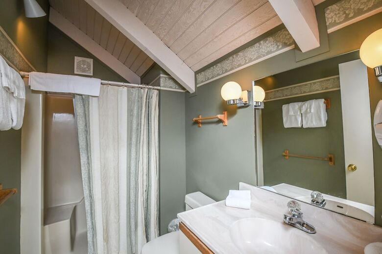 Apartamentos Bear Feet 3 Bedroom Townhome