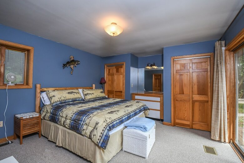 Lazy Bass Lodge 5 Bedroom House