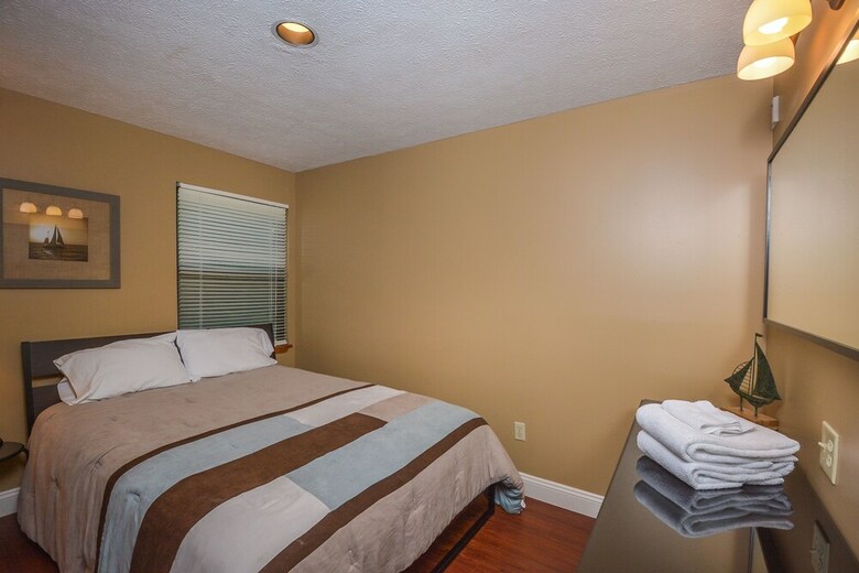 Loft Of Luxury 2 Bedroom Townhome
