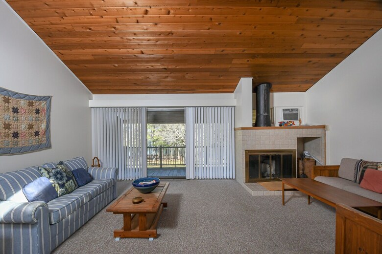 Four Hooppole South Condo B7 2 Bedroom Townhome