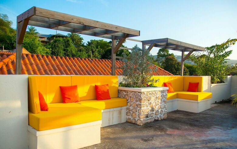 Apartamentos 3 Bdrm Town House At Runaway Bay