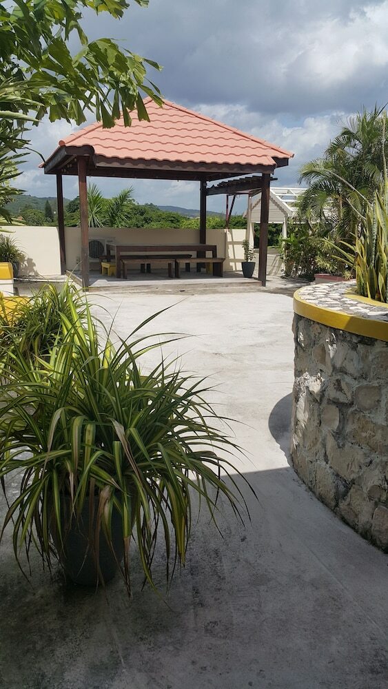 Apartamentos 3 Bdrm Town House At Runaway Bay